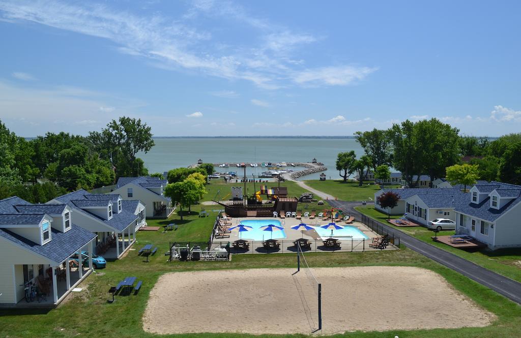 South Beach Resort Hotel Marblehead Exterior photo