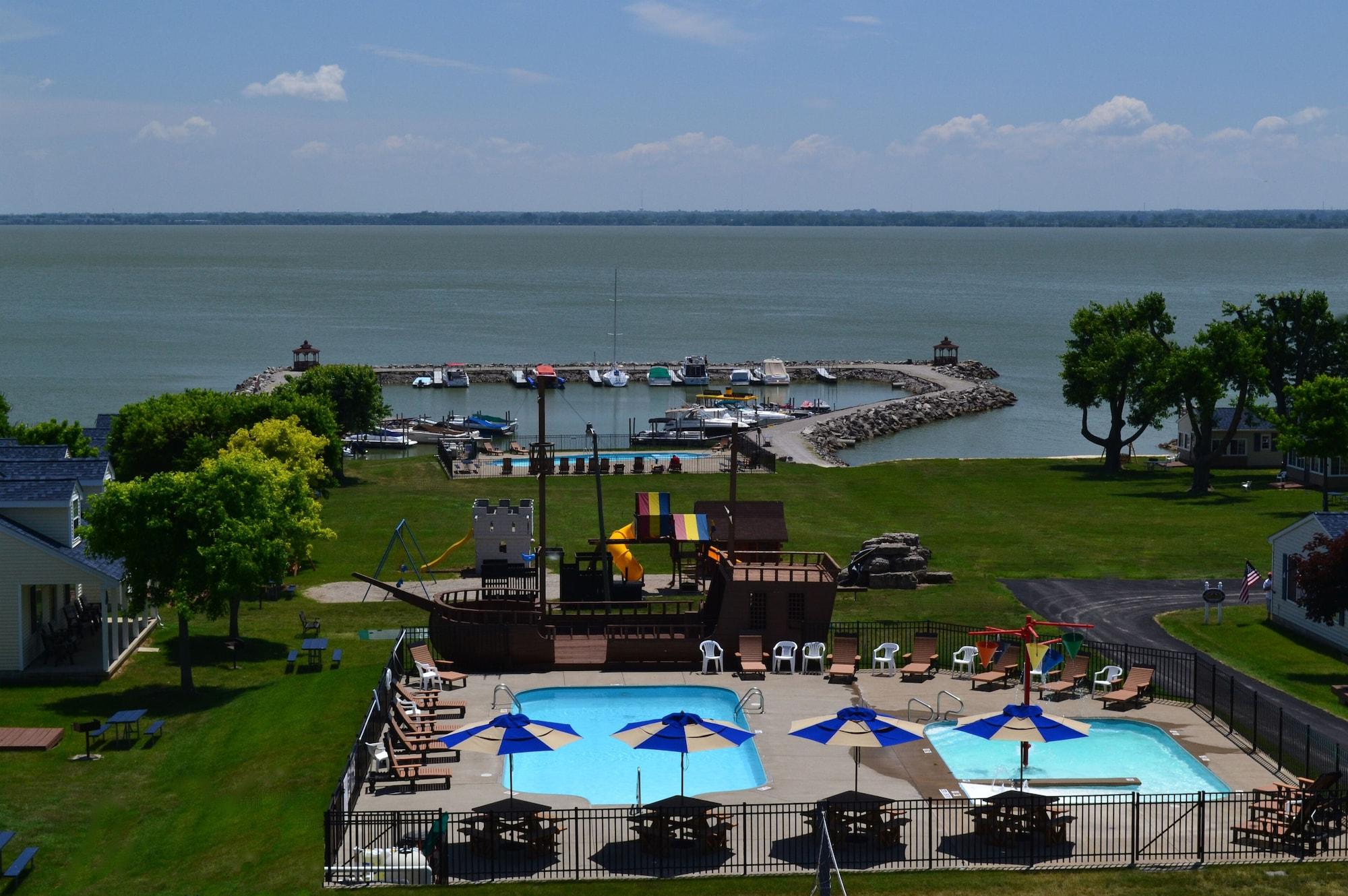 South Beach Resort Hotel Marblehead Exterior photo